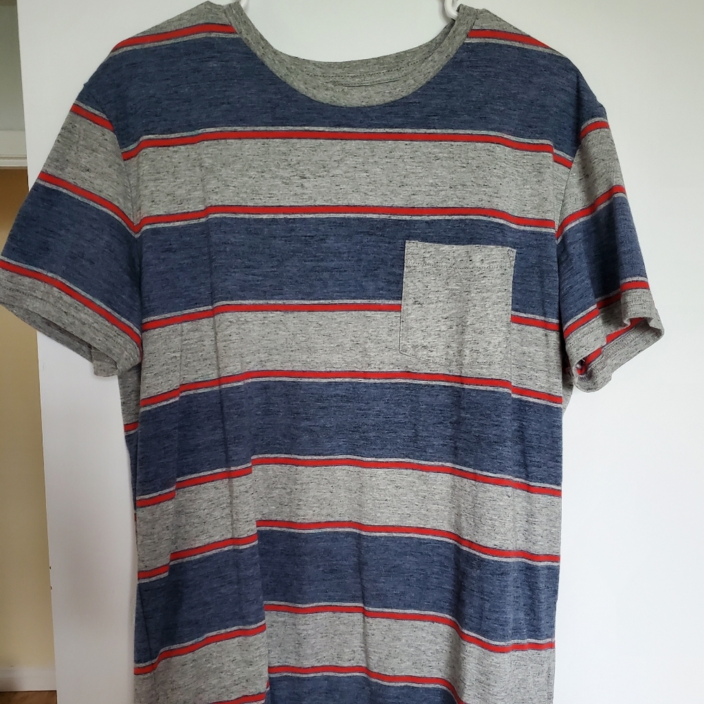 American Eagle Pocket T-shirt